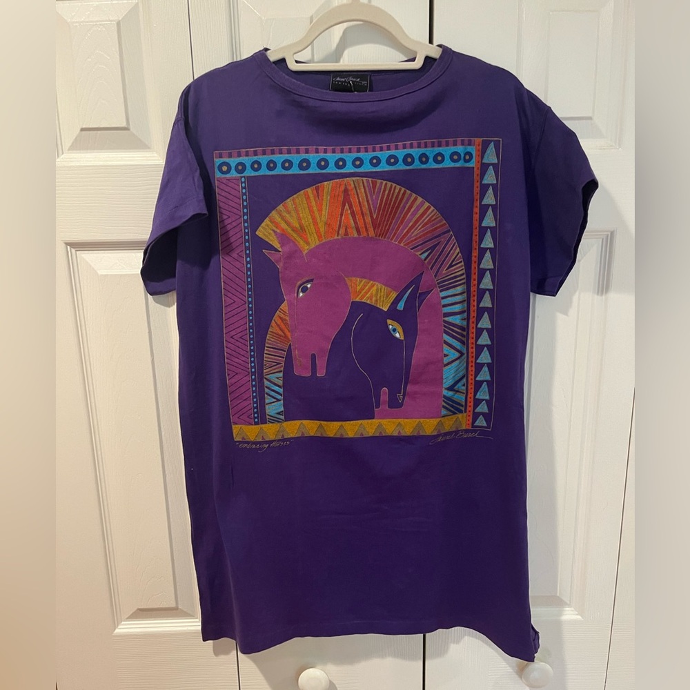 Gorgeous Samuel Burch 💯 cotton tee!